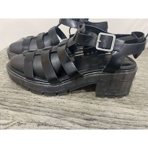Forever 21 Womens Black 2.5” Platform Heel Gladiator Faux Leather Sandals Size 9